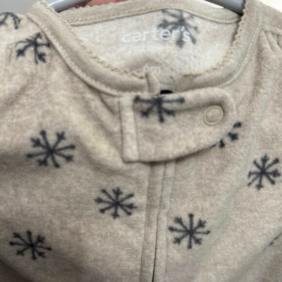 Carter’s 6 Months Snowflake Fleece Footie - Picture 3 of 3